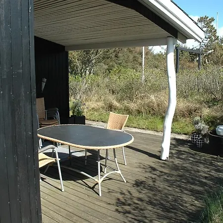 Vakantiehuis Three-bedroom Holiday Magevej 01 Vejers Strand